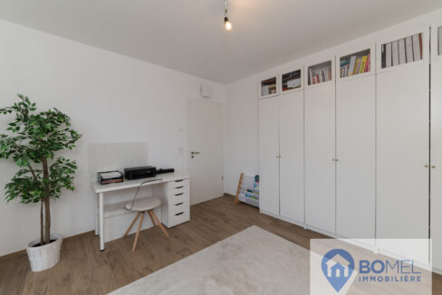 Ludovic Roodt Logo-17