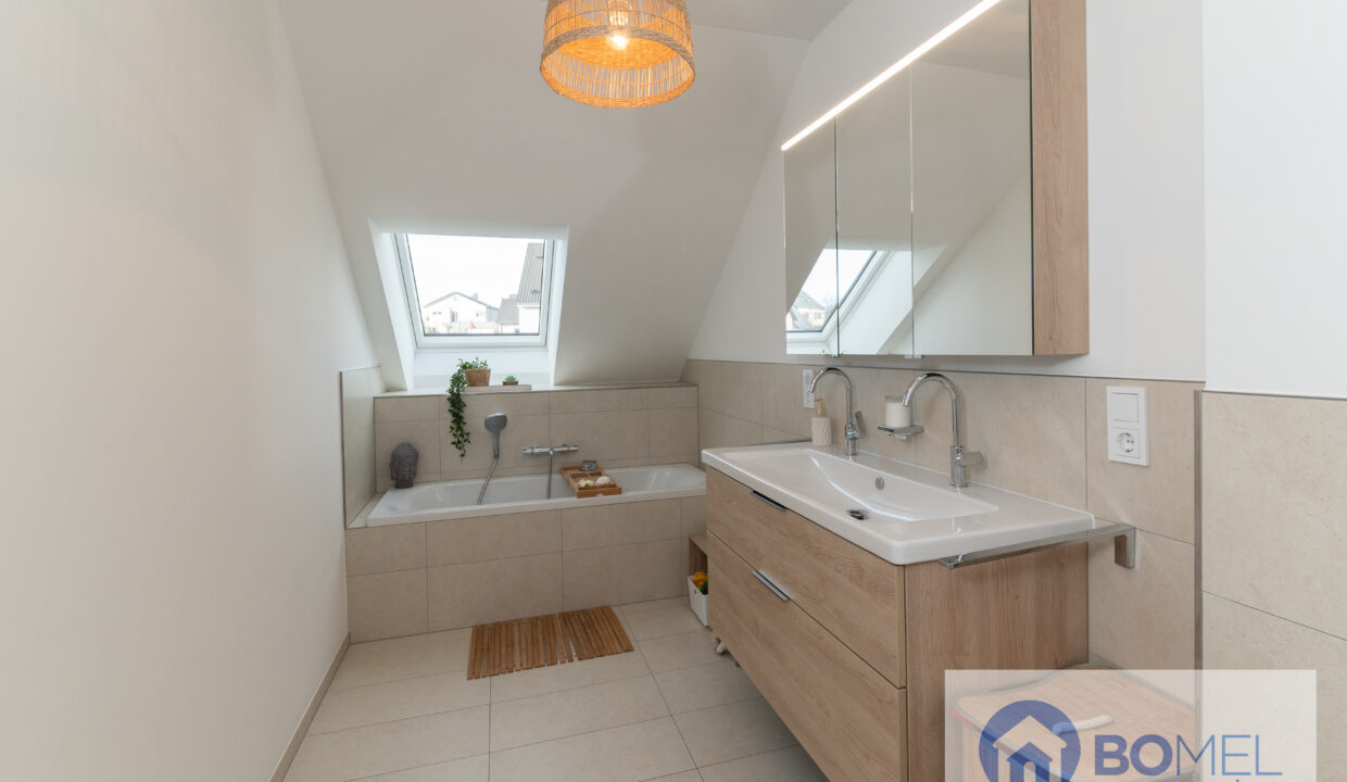 Ludovic Roodt Logo-21